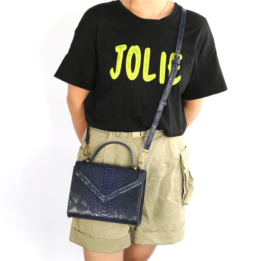 Dubai Women New Snake Pattern  - Women Bags Dubai recension och pris